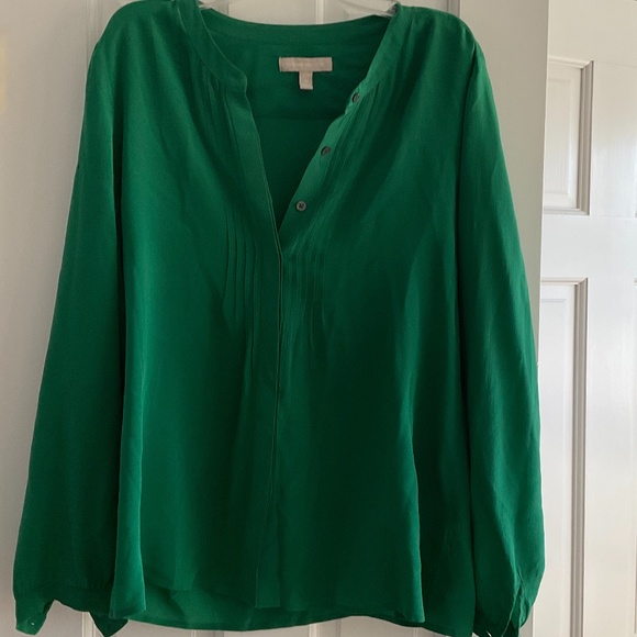 Banana Republic Green Silk Top - Picture 1 of 4
